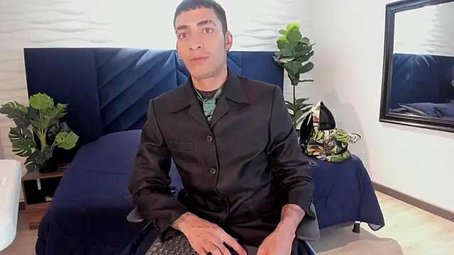 DrakeNeumann online show from February 13, 3:18 am