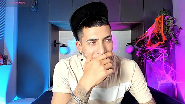 DrakeNeumann online show from November 6, 6:31 pm