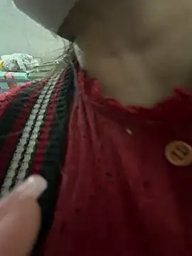 Snapshot of Tina_995 chatting on February 9, 1:15 pm Tina 995 online show from February 9, 1:15 pm