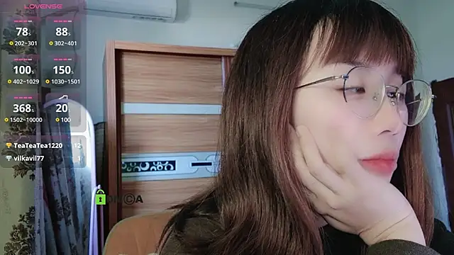 Lili 666 online show from December 24, 8:00 am