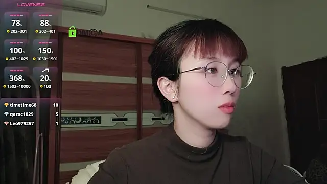 Lili 666 online show from December 26, 5:30 pm