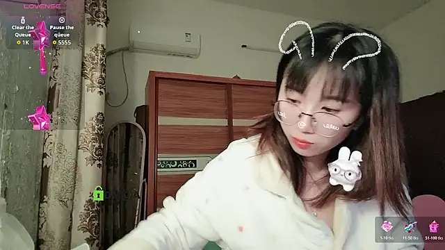 Lili 666 online show from December 2, 9:43 pm