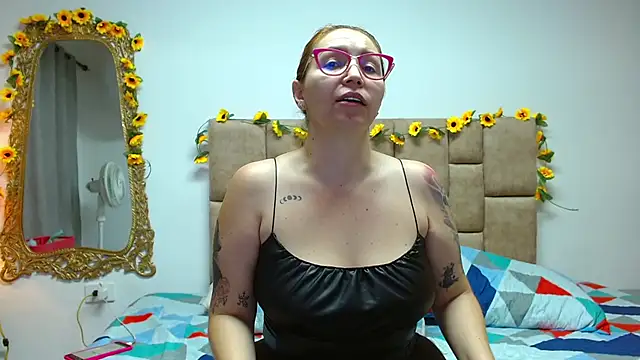 IsisDuzan online show from December 10, 2:38 am