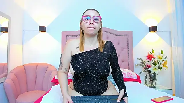 IsisDuzan online show from March 1, 1:53 am