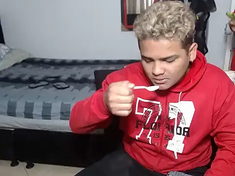 Boycuriousxxx online show from October 18, 11:33 am