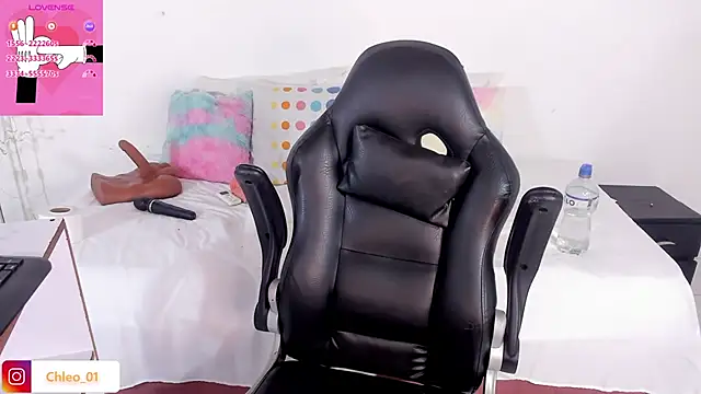 Snapshot of Chleo__ chatting on October 21, 2:29 pm Chleo online show from October 21, 2:29 pm