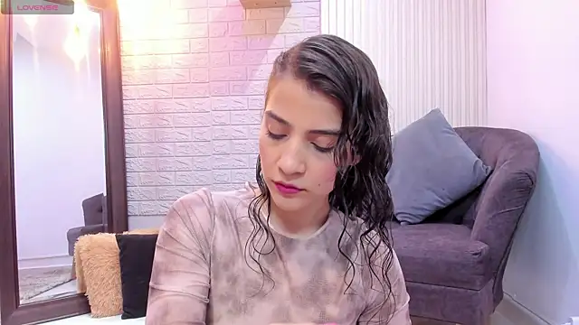 Miranda doll  online show from January 4, 12:05 pm