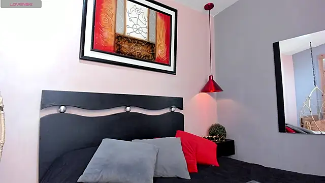 Snapshot of Miranda_doll_ chatting on February 26, 12:04 pm Miranda doll online show from February 26, 12:04 pm