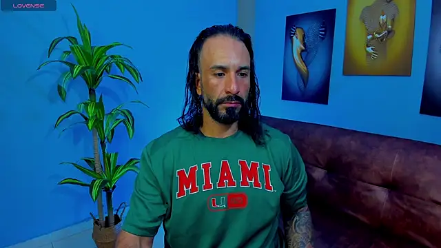 Snapshot of mr_maik chatting on November 11, 9:04 pm mr maik online show from November 11, 9:04 pm