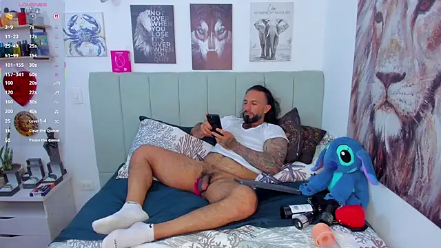 mr maik online show from November 26, 7:20 am