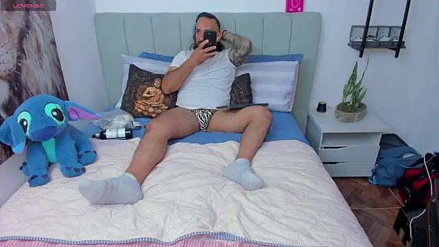 mr maik online show from January 17, 1:10 am