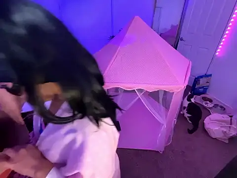 Snapshot of Onlypawzz chatting on March 12, 3:23 am Onlypawzz online show from March 12, 3:23 am