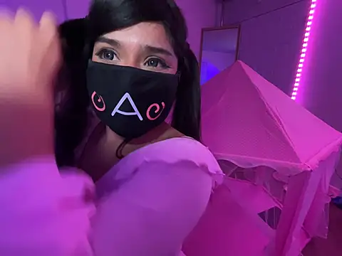 Snapshot of Onlypawzz chatting on March 13, 8:21 am Onlypawzz online show from March 13, 8:21 am