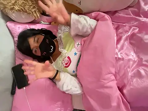 Snapshot of Onlypawzz chatting on March 24, 4:23 pm Onlypawzz online show from March 24, 4:23 pm