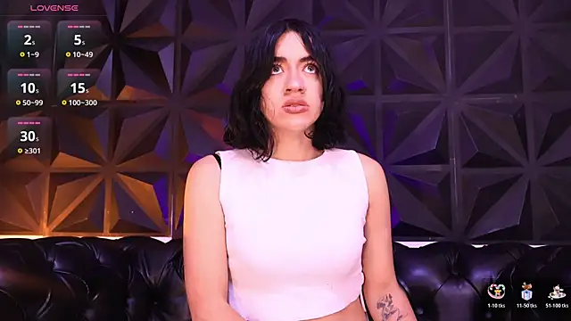 Snapshot of KasiaNoir_ chatting on February 14, 1:30 pm KasiaNoir online show from February 14, 1:30 pm