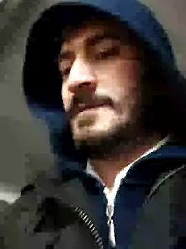 Snapshot of Analcholic chatting on December 13, 8:04 pm Analcholic online show from December 13, 8:04 pm