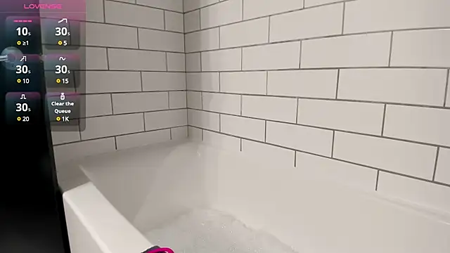 ImLeanneLawson online show from March 22, 4:03 am