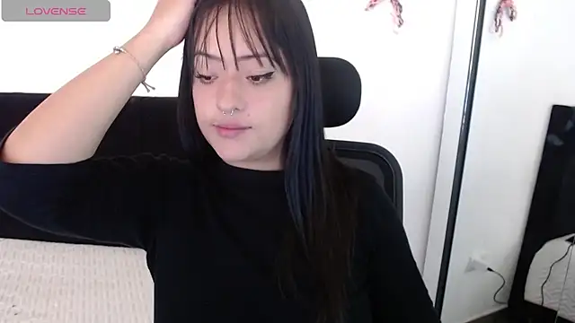 Snapshot of jjulietha95 chatting on October 25, 12:34 pm jjulietha95 online show from October 25, 12:34 pm