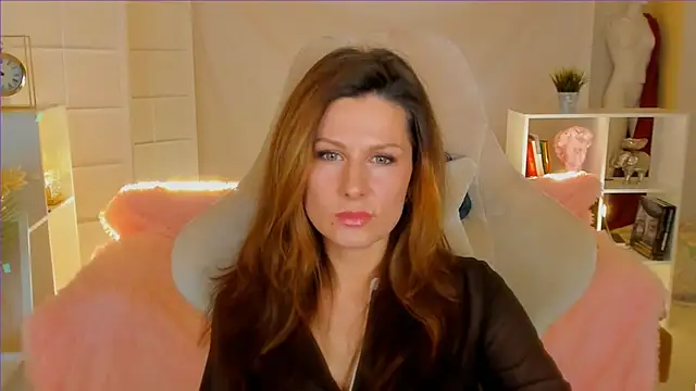 April o Nill online show from February 5, 11:55 am