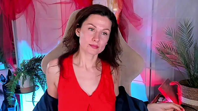 April o Nill online show from November 18, 5:17 pm