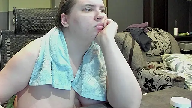 1lindsey1 online show from February 9, 12:30 pm