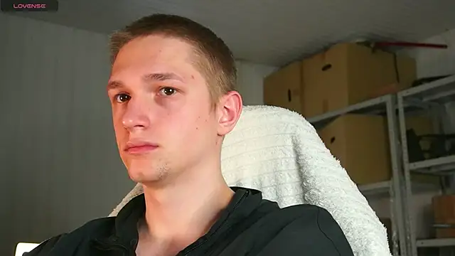 dustyn fox online show from April 11, 7:45 am