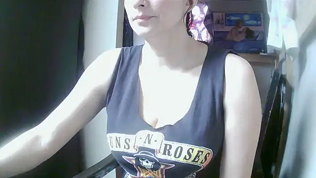 Snapshot of Jennys_room_77 chatting on July 7, 8:35 pm Jennys room 77 online show from July 7, 8:35 pm