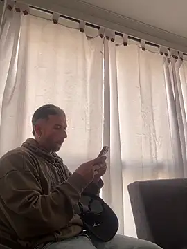 Snapshot of Joseph_and_Amy_ chatting on January 8, 8:18 pm Joseph and Amy online show from January 8, 8:18 pm