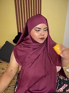  Shara Handal  online show from February 3, 9:58 am