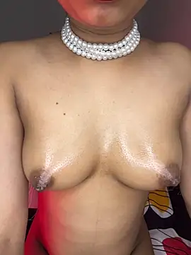 Snapshot of Hot-sexy222 chatting on November 28, 2:47 am Hot-sexy222 online show from November 28, 2:47 am