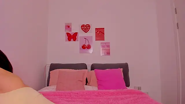 JudyAngil online show from April 14, 5:13 am