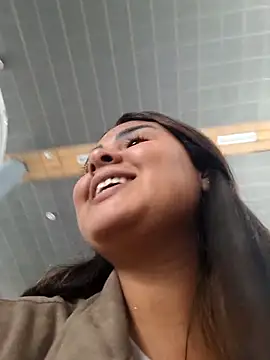 sexy-latin10 online show from November 16, 2:22 pm