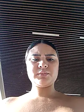 Snapshot of sexy-latin10 chatting on April 30, 12:11 pm sexy-latin10 online show from April 30, 12:11 pm
