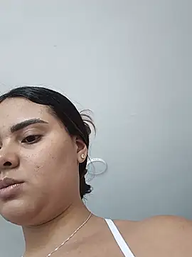 Snapshot of sexy-latin10 chatting on June 23, 2:15 pm sexy-latin10 online show from June 23, 2:15 pm