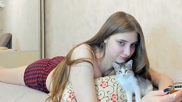 Snapshot of MollyDolle chatting on January 11, 9:25 pm MollyDolle online show from January 11, 9:25 pm