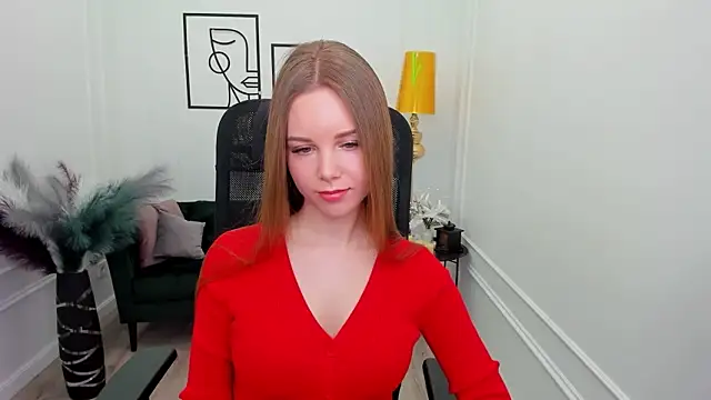 Snapshot of MileyWings chatting on January 19, 11:25 am MileyWings online show from January 19, 11:25 am