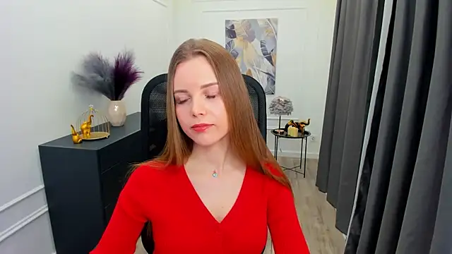 Snapshot of MileyWings chatting on March 2, 5:30 am MileyWings online show from March 2, 5:30 am