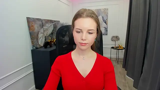 MileyWings online show from March 18, 11:35 am