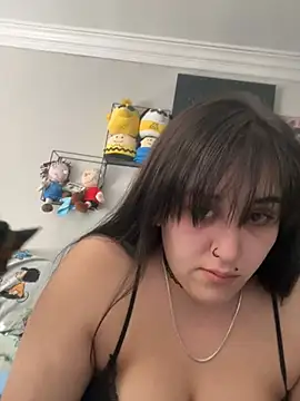 ThicBunz online show from February 21, 8:05 pm