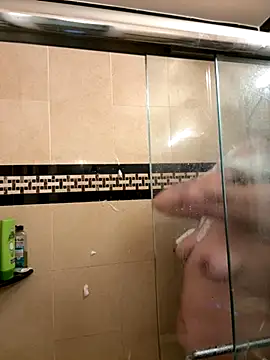 Snapshot of ThicBunz chatting on November 16, 5:51 pm ThicBunz online show from November 16, 5:51 pm