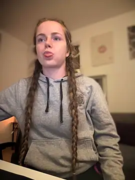 Piinkpandora online show from March 26, 7:41 pm