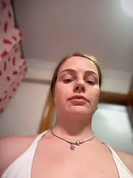 Piinkpandora online show from April 2, 7:00 pm