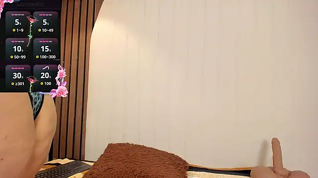 janecullen online show from February 9, 3:43 am