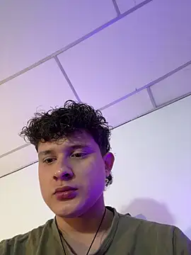 Snapshot of Nathan_Bluee chatting on October 30, 3:02 pm Nathan Bluee online show from October 30, 3:02 pm