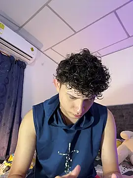 Snapshot of Nathan_Bluee chatting on November 4, 3:00 pm Nathan Bluee online show from November 4, 3:00 pm