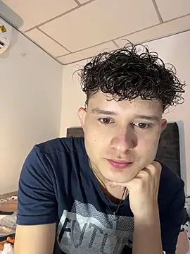 Snapshot of Nathan_Bluee chatting on November 19, 3:01 pm Nathan Bluee online show from November 19, 3:01 pm