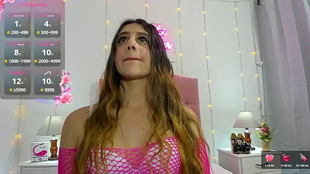 Samanthamillher10 online show from January 7, 12:45 am