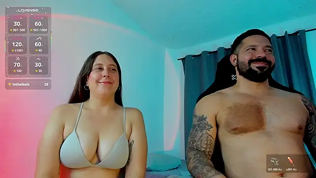 Snapshot of FreeLoveCouple chatting on March 21, 2:49 am FreeLoveCouple online show from March 21, 2:49 am