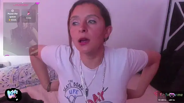 Snapshot of Baioleth chatting on October 17, 7:27 pm Baioleth online show from October 17, 7:27 pm