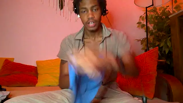 Skinnyblackman online show from March 5, 6:09 am